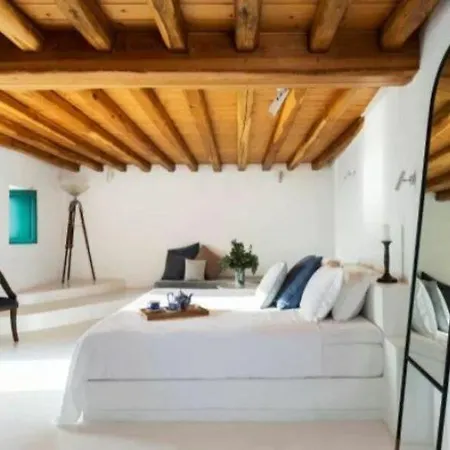 The Vasilicos 4*