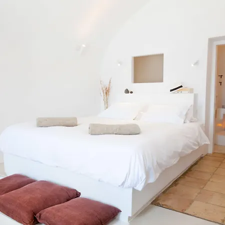 The Vasilicos Hotel Imerovigli (Santorini)