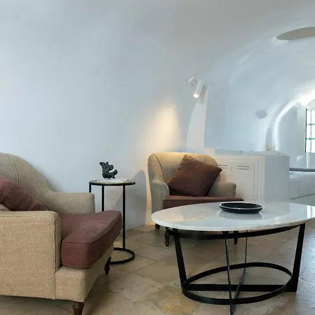 The Vasilicos Hotel Imerovigli (Santorini)