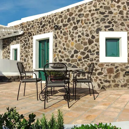The Vasilicos 4* Imerovigli (Santorini)