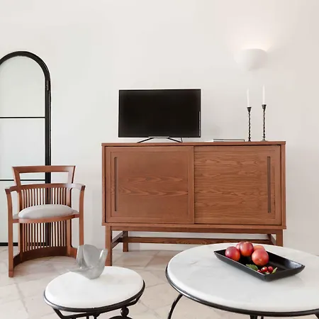 Отель The Vasilicos 4*