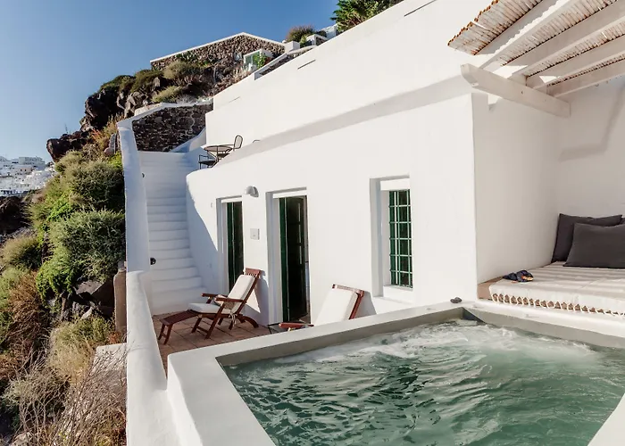 The Vasilicos Hotel Imerovigli (Santorini)