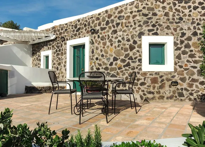 The Vasilicos 4* Imerovigli (Santorini)